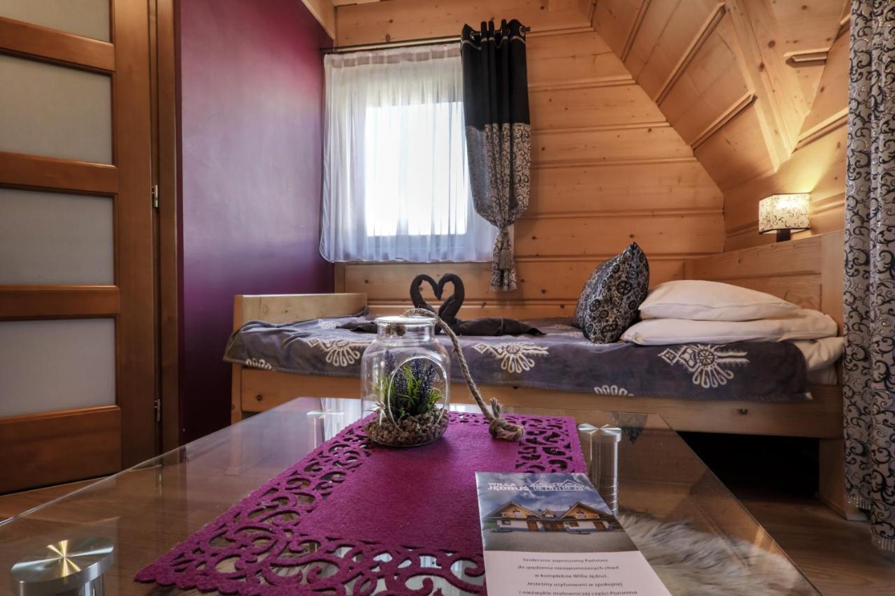 Dream House 606-436-626 *