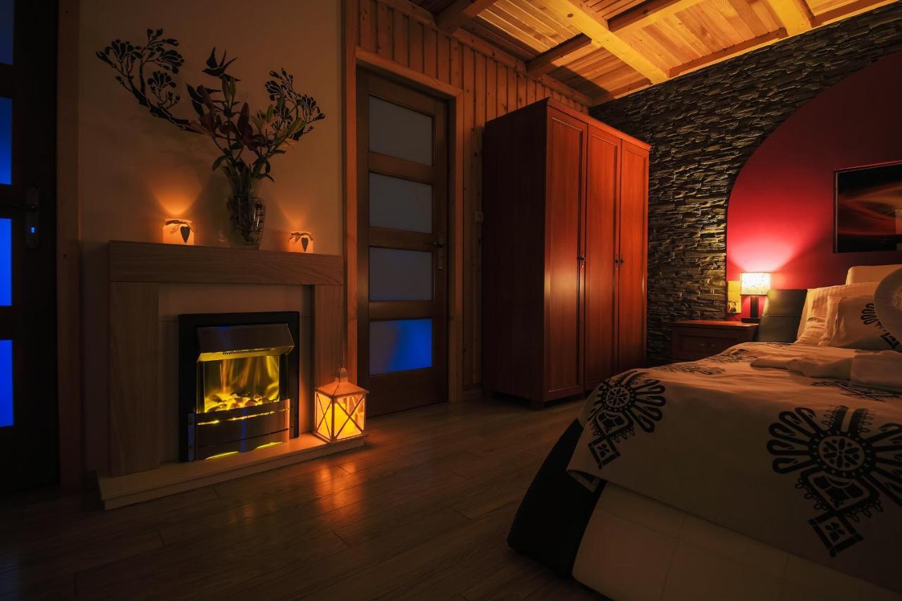 Dream House 606-436-626